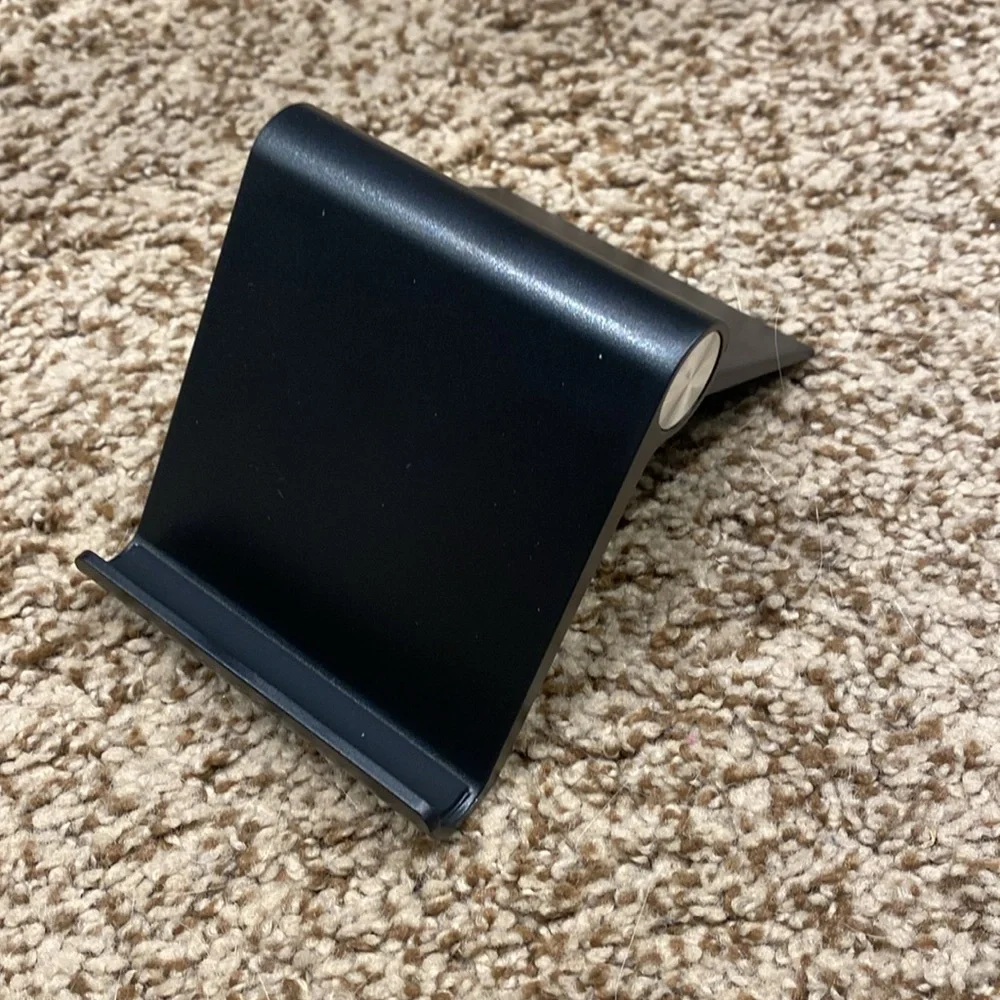 Phone stand